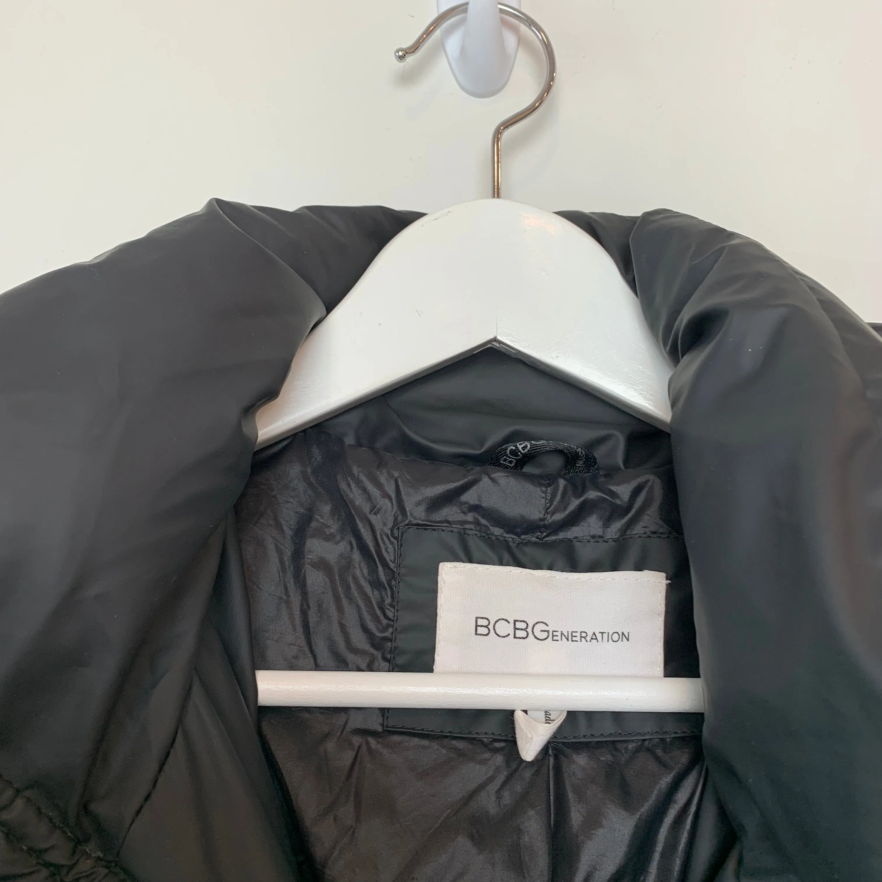 Bcbgeneration Matte Black Puffer Coat Jacket With a Hood