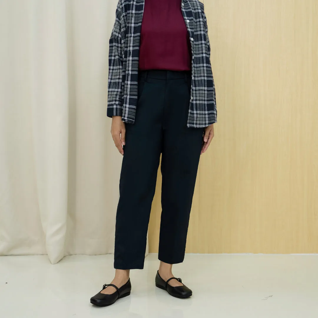 Classic Chino Pants (Minor Reject)
