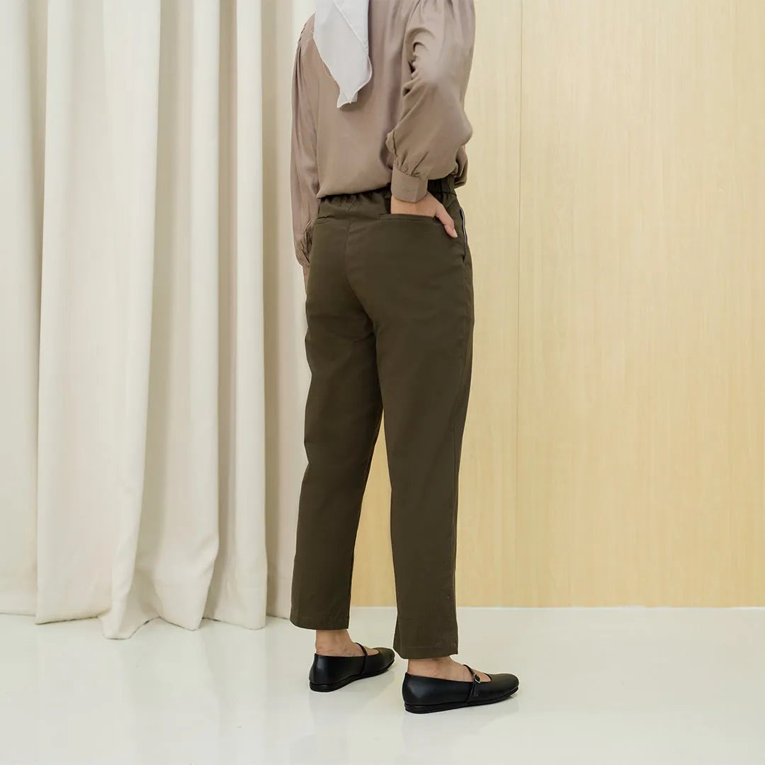 Classic Chino Pants (Minor Reject)