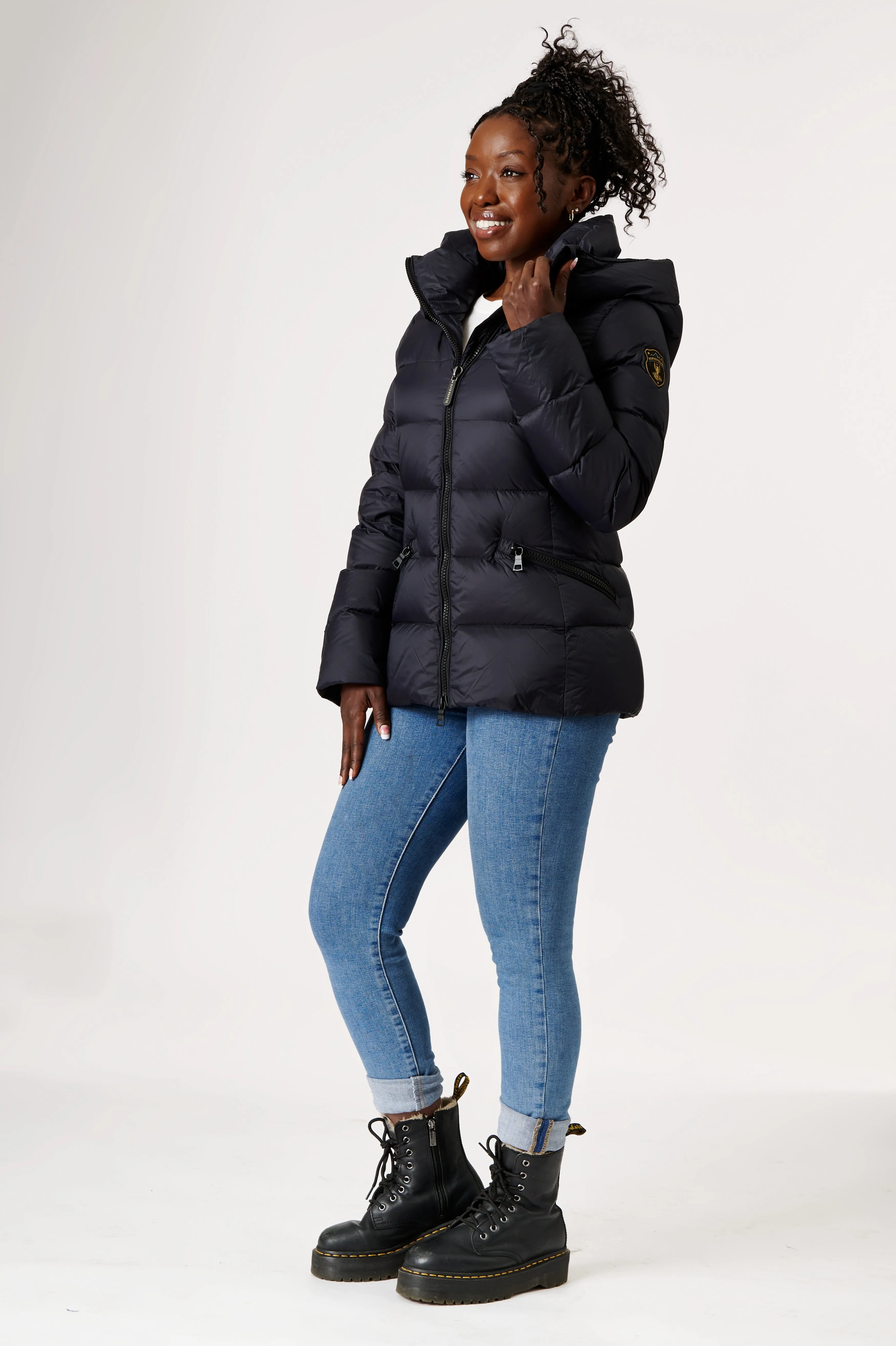 Eira Short Down Jacket | Matte Black & Black