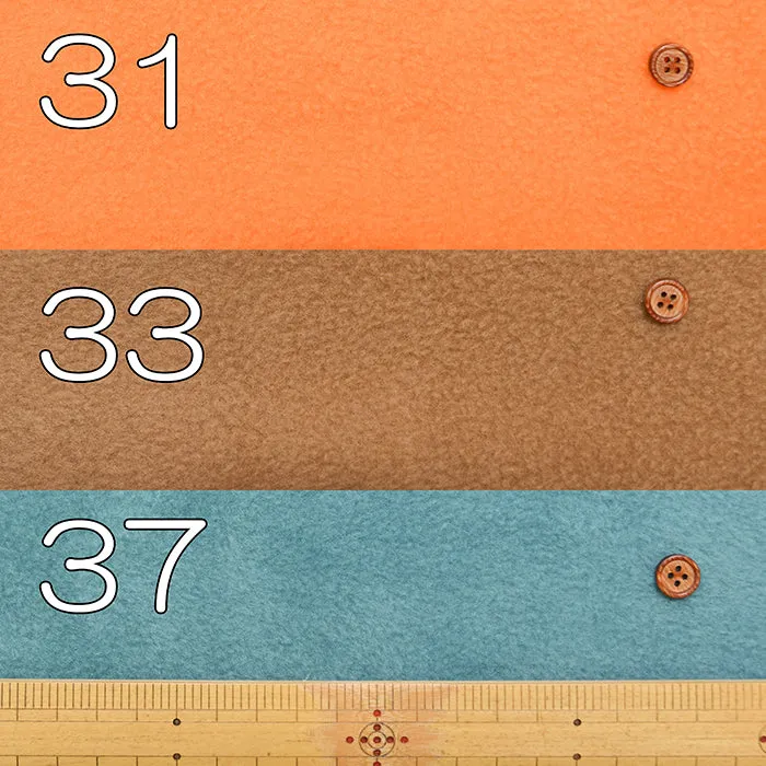 Made in China Polyester Anti-pilling Fleece Fabric Solid Color
