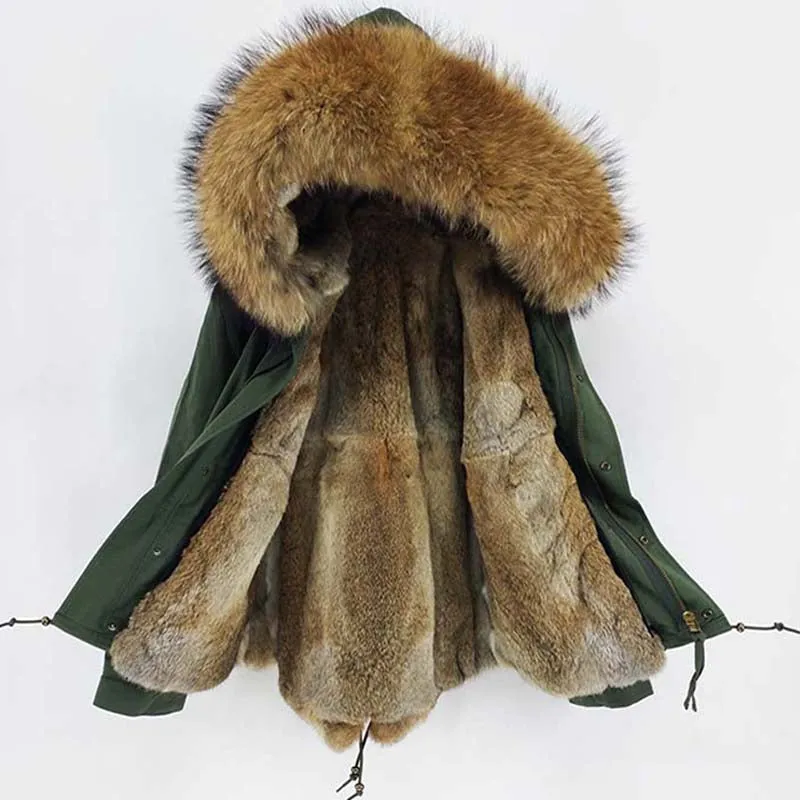 Men's Winter Casual Polyester Slim Parka With Fur