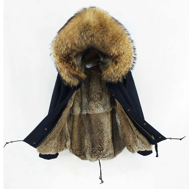 Men's Winter Casual Polyester Slim Parka With Fur