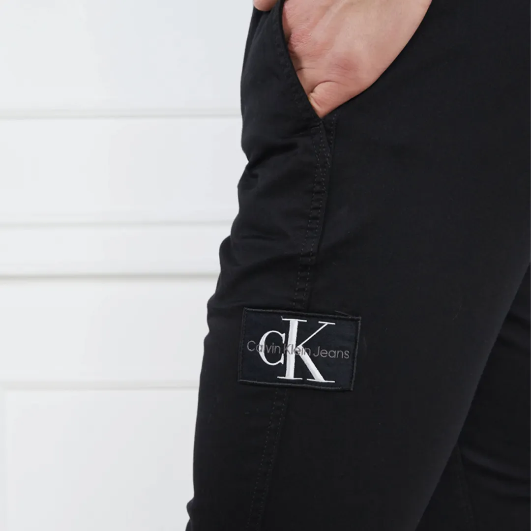 Monologo Badge Casual Chino
