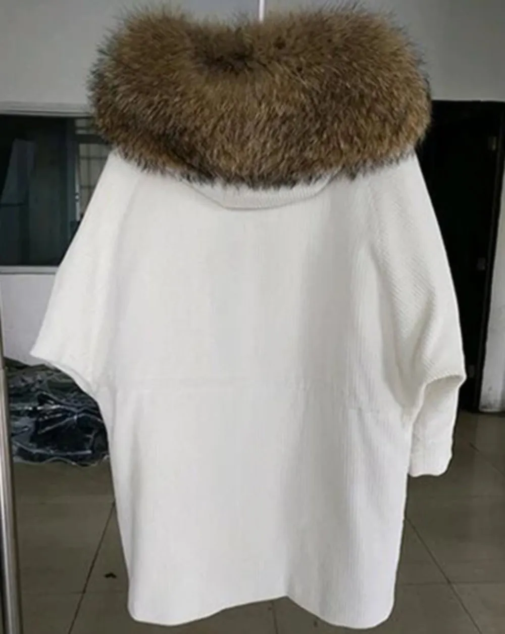 Women's Winter Casual Long Warm Coat With Raccoon Fur