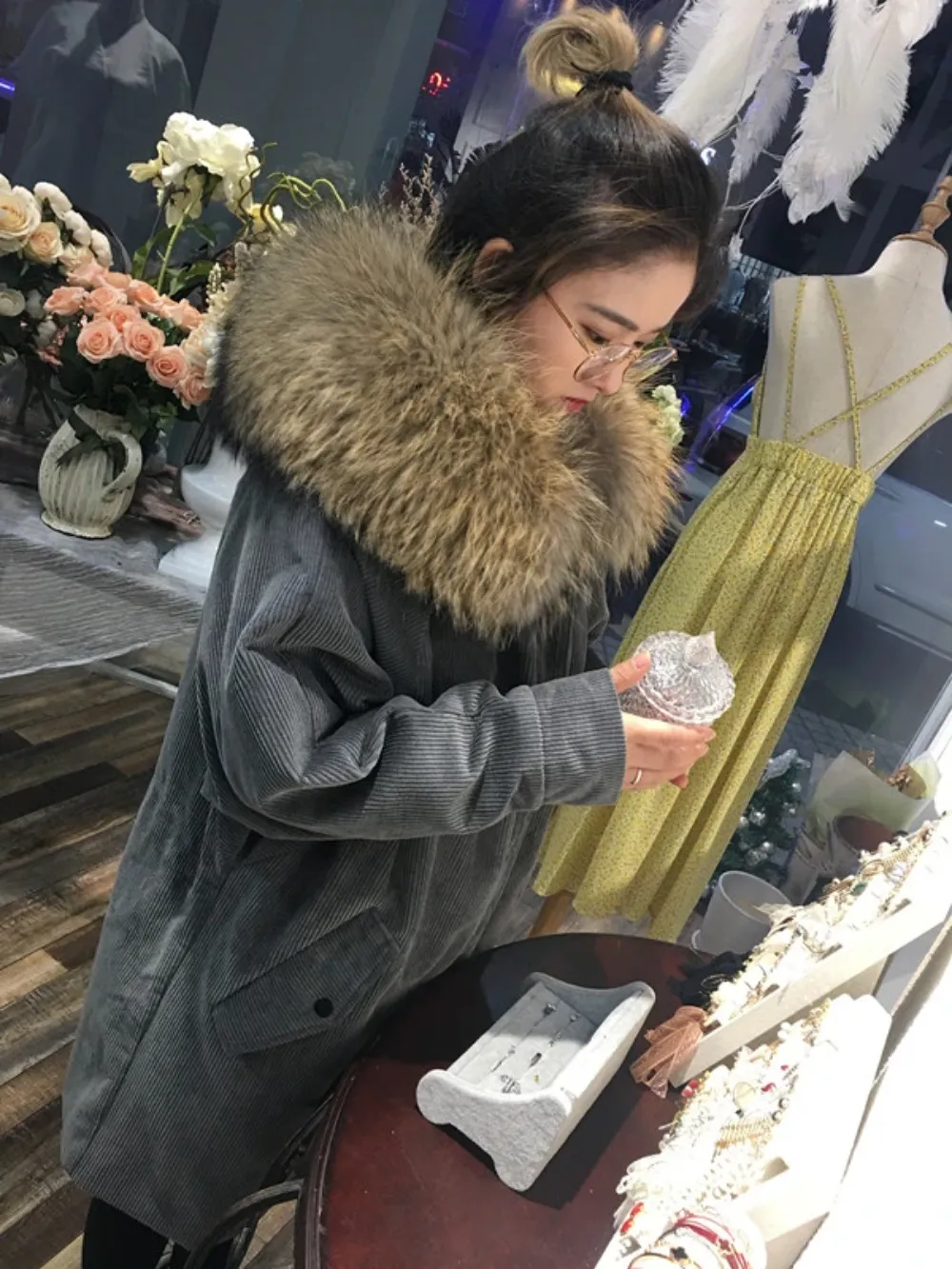 Women's Winter Casual Long Warm Coat With Raccoon Fur