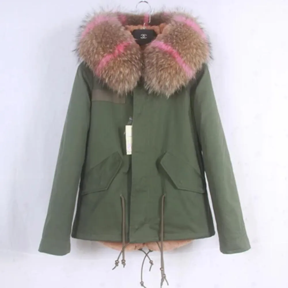 Women's Winter Casual Polyester Hooded Short Parka With Raccoon Fur