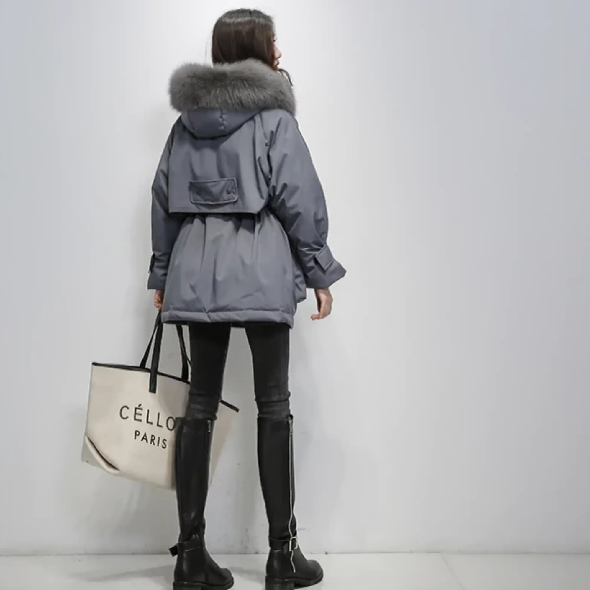 Women's Winter Polyester Hooded Warm Parka With Fox Fur